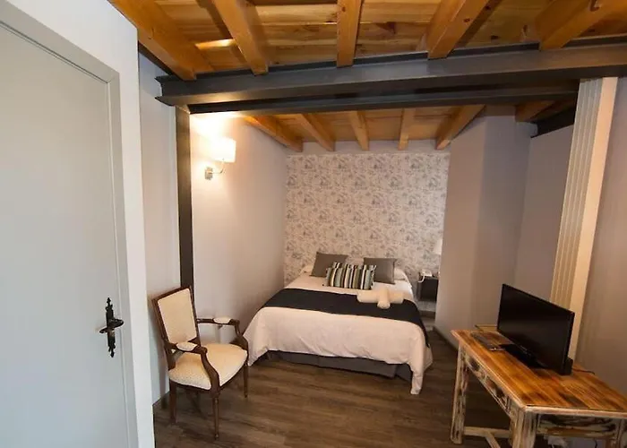 Rustik Hostal Rural 몰리나세카